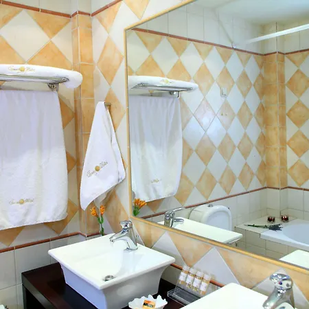 Hotel Tesoro