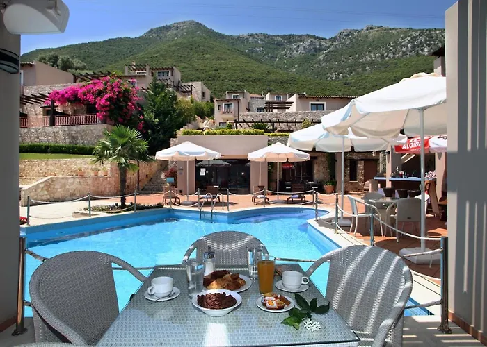 Tesoro Hotel Nikiana