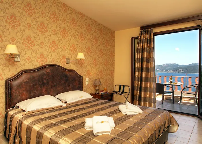 Hotel Tesoro Nikiana