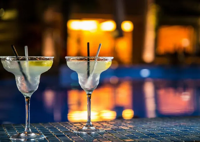 Tesoro Hotel Nikiana